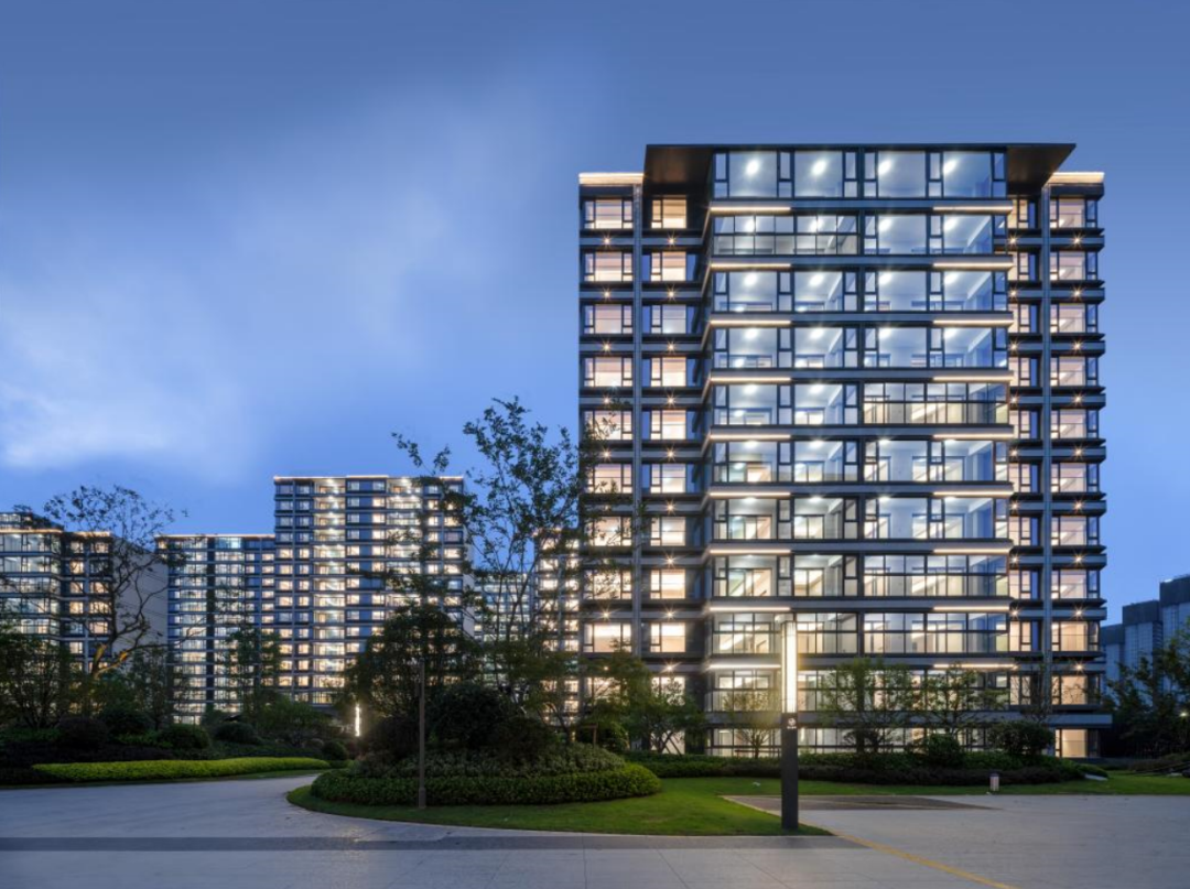 1697508718688659R0CC.png 640 (3).png