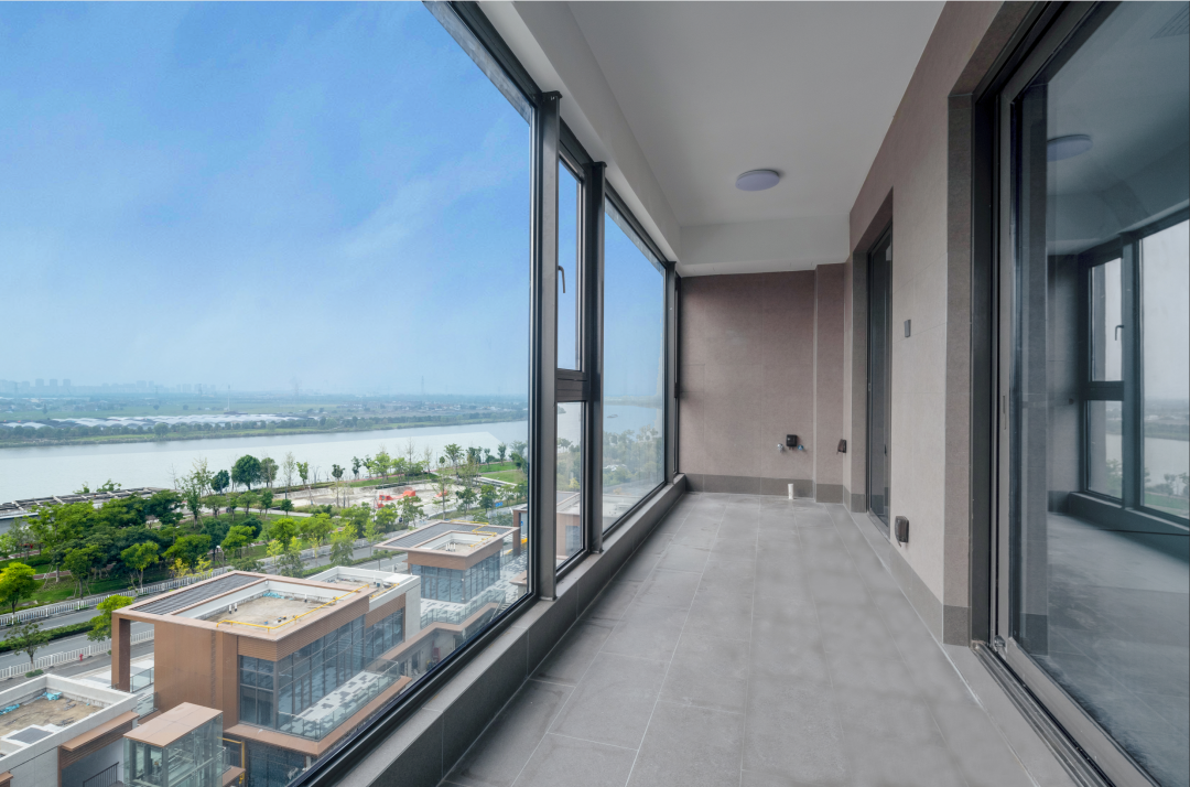 1697508831865021gt1A.png 640 (8).png